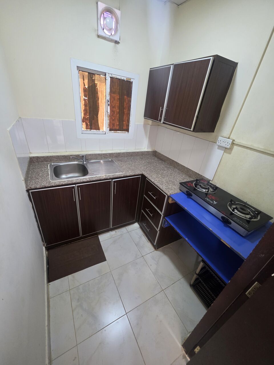 Gudaibiya, Apartments, Flats, Houses & Villas, BHD 160/month,  Furnished,  Studio,  Neet & Clean Furnished Spacious Studio Flat With Unlimited @160/BD In Gudaibiya