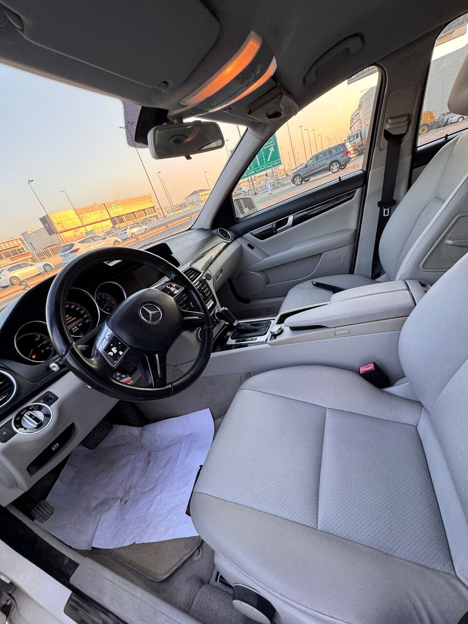 Manama, Vehicles, Cars & Trucks , BHD 2950,  Mercedes Benz C-180,  2014,  Automatic,  168850 KM,   /  (White)