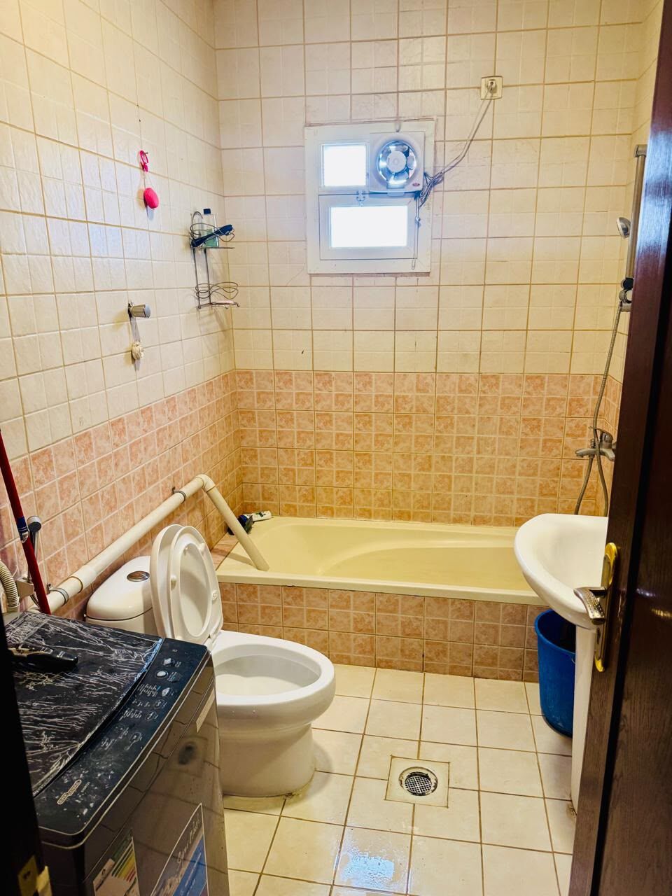 Riyadh, Rooms for Rent, SAR 1600/month,  Furnished,  100 Sq. Feet,  A Private Room Is Available For Rent In A 3 BHK Flat In As Sahafah.