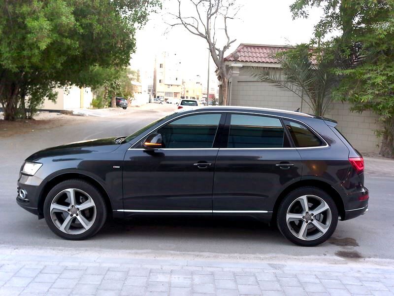 Zinj, Vehicles, Cars & Trucks , BHD 3800,  Audi Q5 S Line,  2014,  Automatic,  127000 KM,  S-Line, Panoramic Sunroof, TOP Option, Excellent Condition - Expat Leaving Bahrain