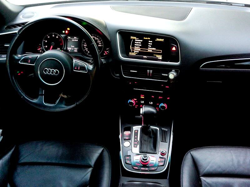 Zinj, Vehicles, Cars & Trucks , BHD 3800,  Audi Q5 S Line,  2014,  Automatic,  127000 KM,  S-Line, Panoramic Sunroof, TOP Option, Excellent Condition - Expat Leaving Bahrain
