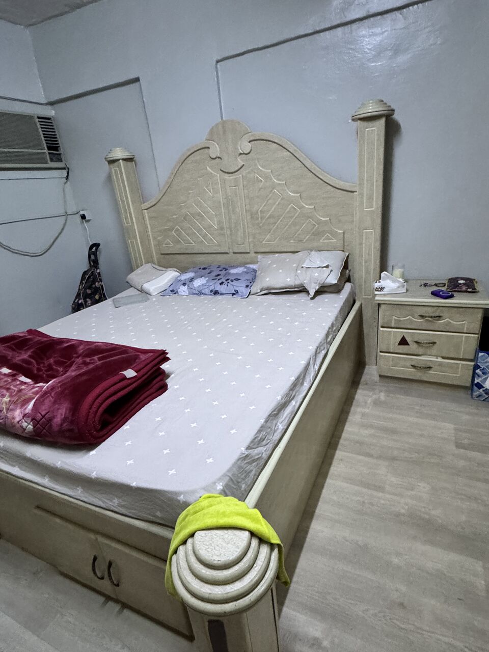 Al Malaz, Furniture, SAR 2000,  King Size Bed, Wardrobe & Dressing, Sofa, Dinning Table
