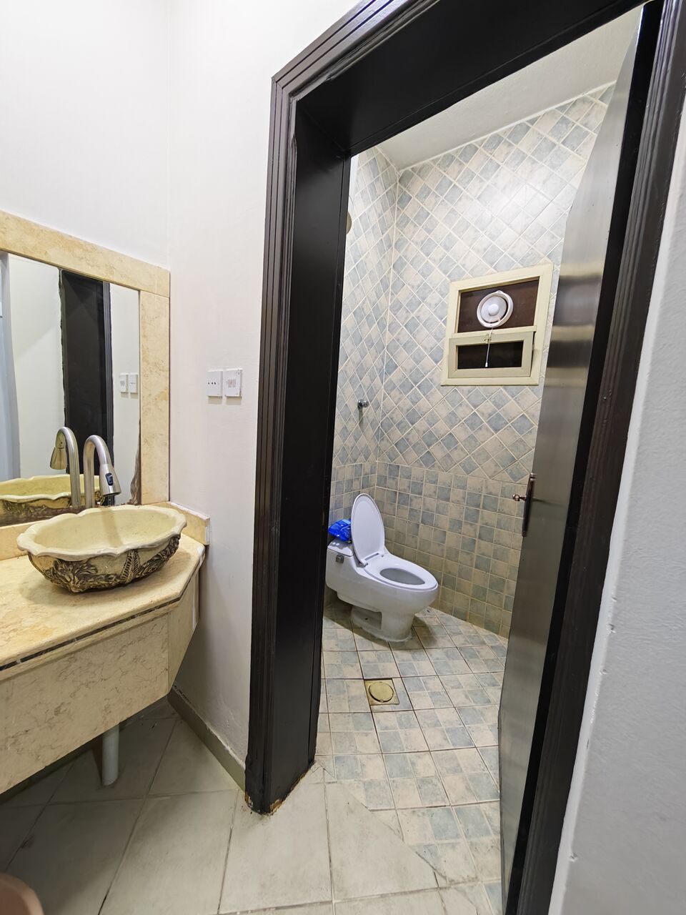Riyadh, Apartments, Flats, Houses & Villas, SAR 2000/month,  1 BR,  Room With Seperate Kitchen In Family Apartment