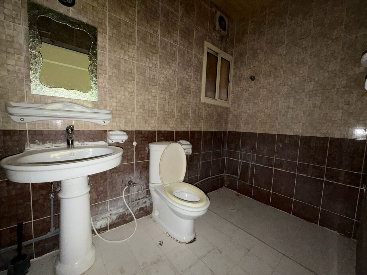Tubli, Apartments, Flats, Houses & Villas, BHD 200/month,  3 BR,  3 Bedroom Flat For Rent Without Ewa