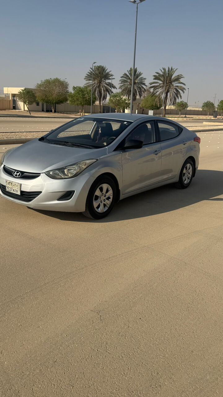 Riyadh, Vehicles, Cars & Trucks , SAR 23500,  Hyundai Elantra,  2013,  Automatic,  175000 KM,  Car For Sale,   &ndash; 23,500/- SAR,  GEAR (BASIC)|