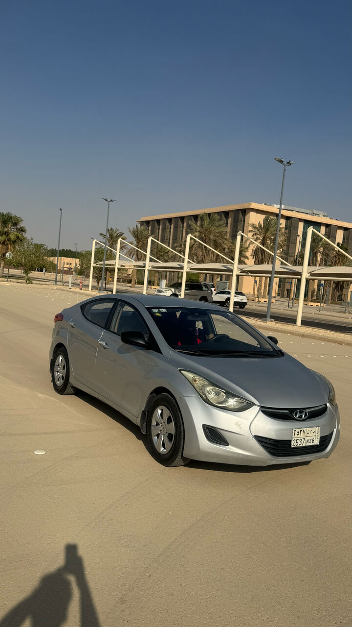 Riyadh, Vehicles, Cars & Trucks , SAR 23500,  Hyundai Elantra,  2013,  Automatic,  175000 KM,  Car For Sale,   &ndash; 23,500/- SAR,  GEAR (BASIC)|