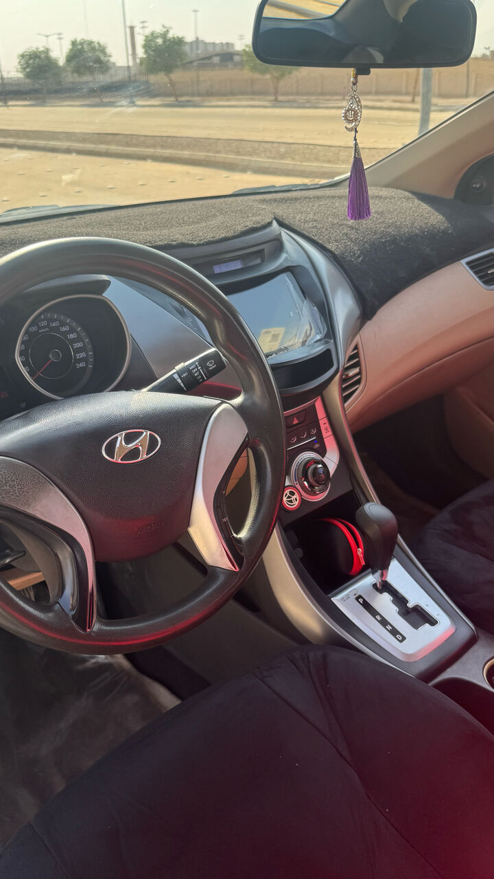 Riyadh, Vehicles, Cars & Trucks , SAR 23500,  Hyundai Elantra,  2013,  Automatic,  175000 KM,  Car For Sale,   &ndash; 23,500/- SAR,  GEAR (BASIC)|