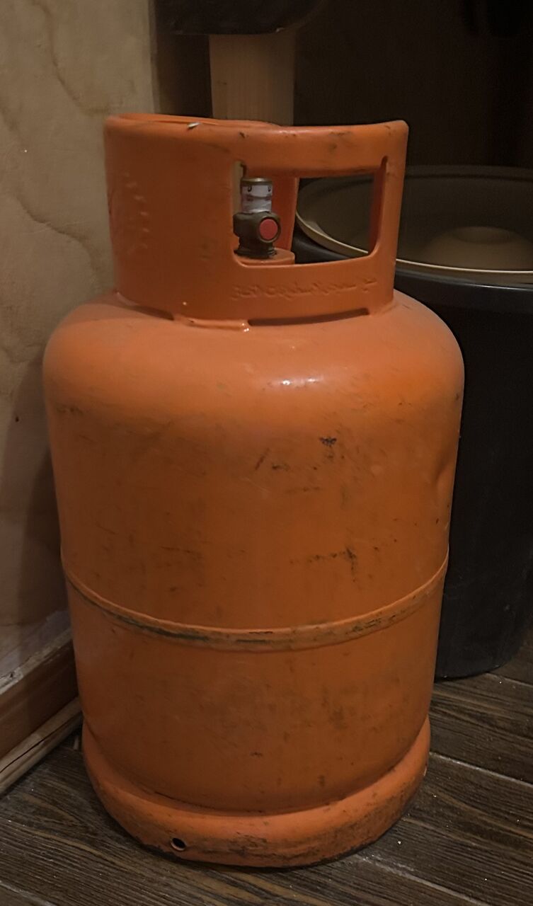 Yanbu, Household Items, SAR 250120,  Small Size Refrigerator And Gas