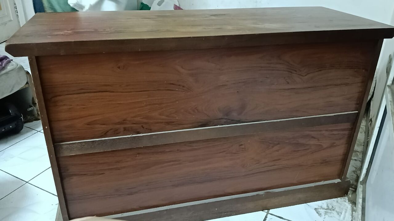 Jeddah, Household Items, SAR 100,  Tables And Mirror For Sale Bed