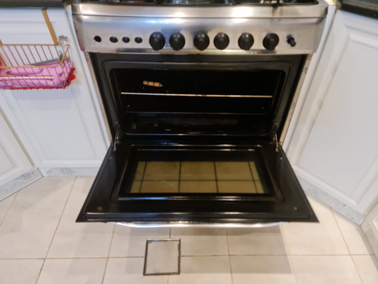 Jeddah, Household Items, SAR 150,  Well-Maintained 5-Burner Gas Cooker With Oven For Sale