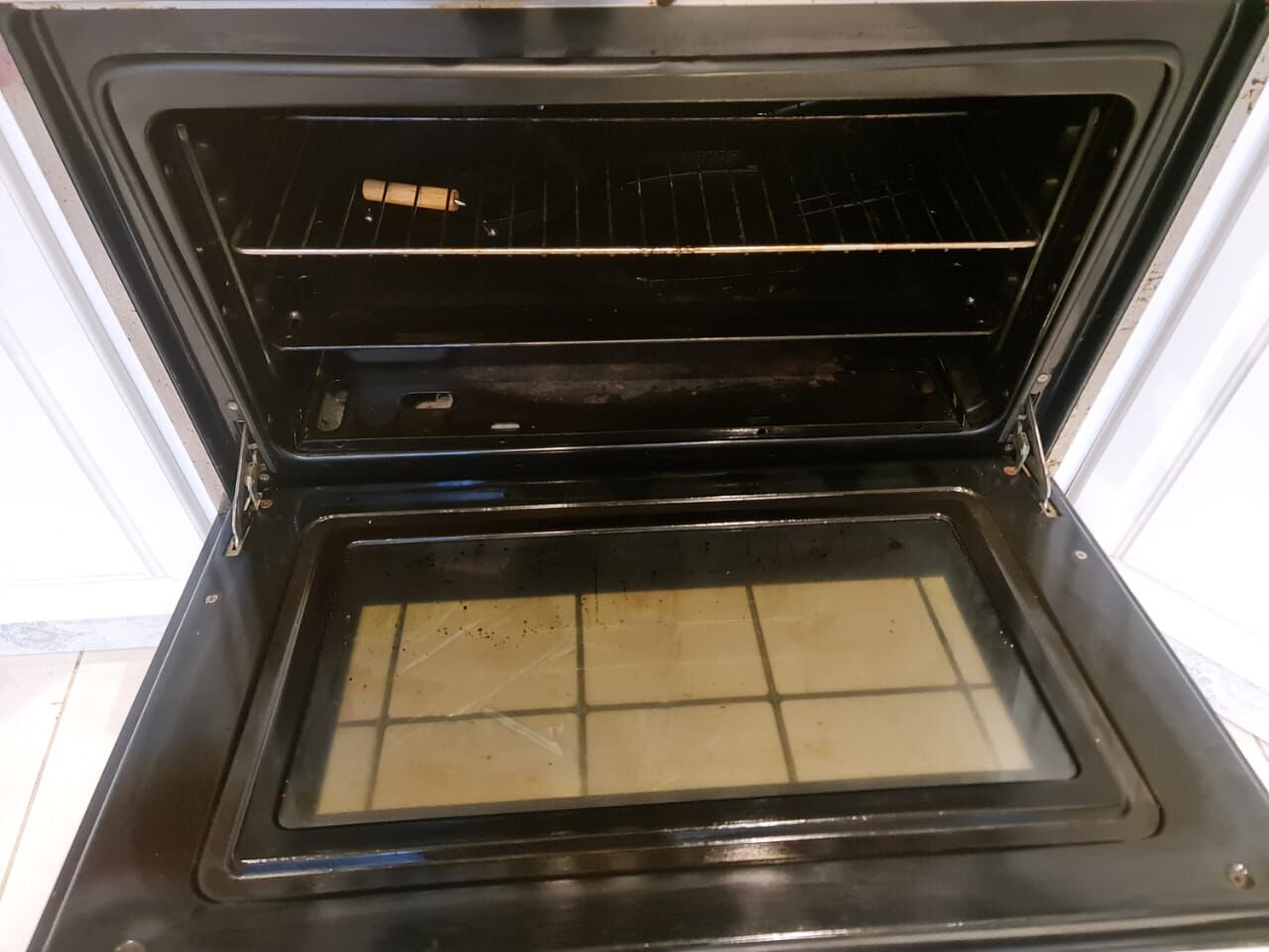 Jeddah, Household Items, SAR 150,  Well-Maintained 5-Burner Gas Cooker With Oven For Sale