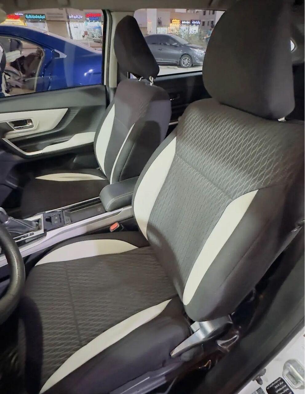 Riyadh, Vehicles, Cars & Trucks , SAR 55000,  Toyota Veloz,  2023,  Automatic,  68000 KM,   , Pearl While Colour For Sale On Cash For Serious Buyers Only