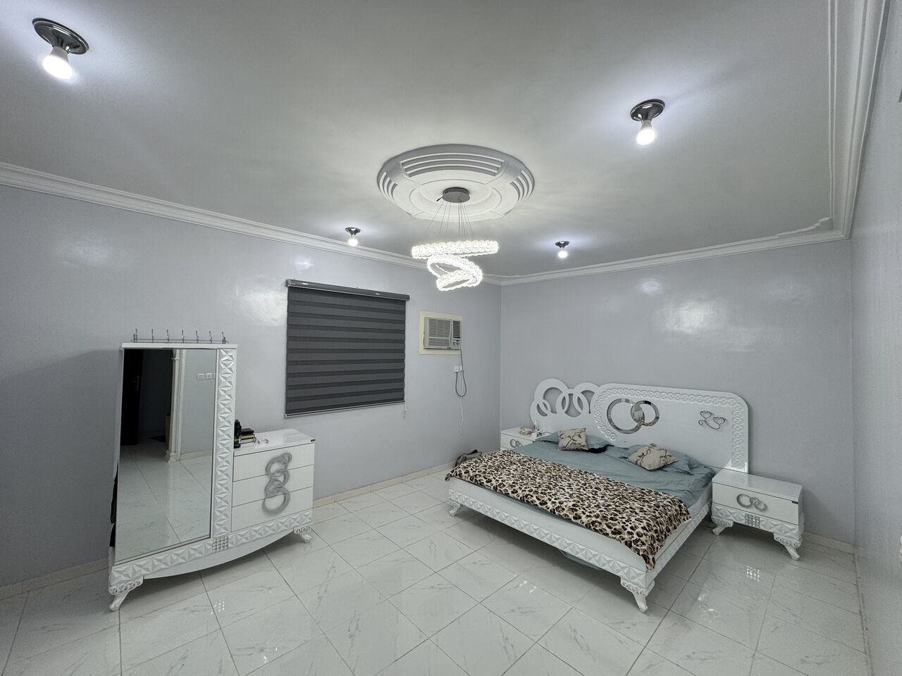 Madinah, Apartments, Flats, Houses & Villas, SAR 23000/year,  Furnished,  2 BR,  Apartment For Rent With Furniture And Electrical Appliance For Sale.