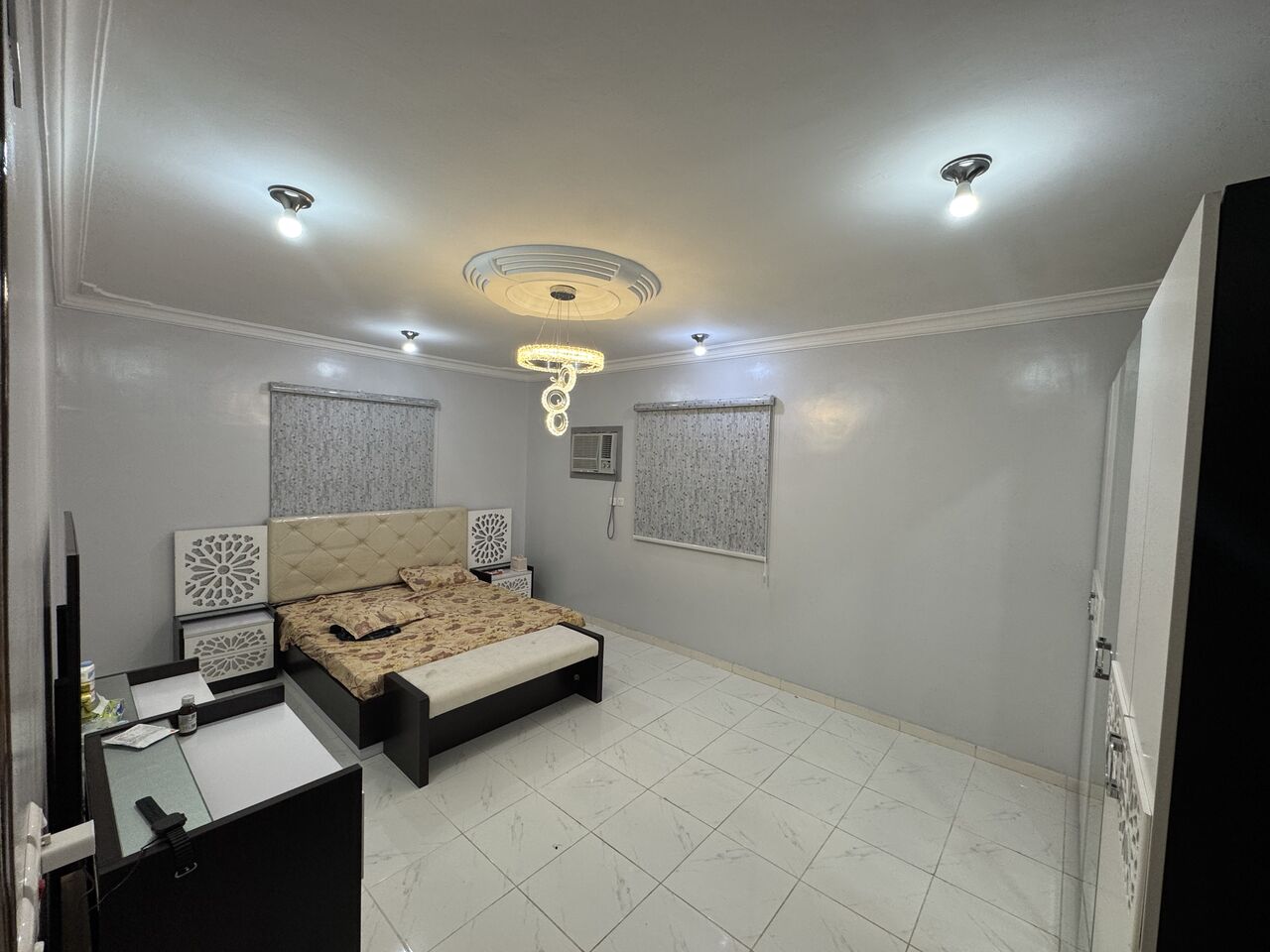 Madinah, Apartments, Flats, Houses & Villas, SAR 23000/year,  Furnished,  2 BR,  Apartment For Rent With Furniture And Electrical Appliance For Sale.