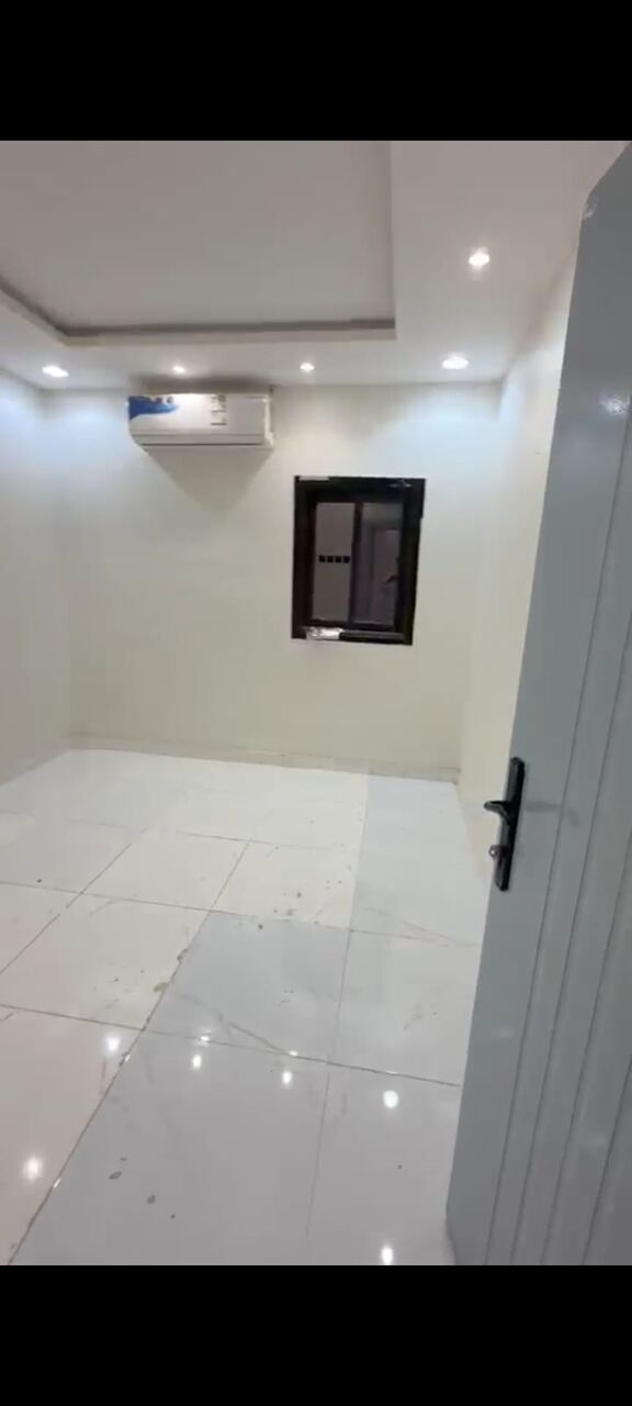 Al Naseem, Apartments, Flats, Houses & Villas, SAR 23000/year,  2 BR,  First Floor Semi Furnished With Large 2 Rooms Included Water Electricity