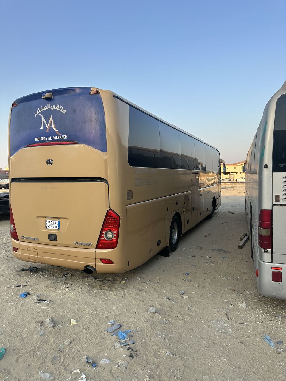 Jubail, Vehicles, Cars & Trucks , SAR 85,  Yutong,  2016,  Manual,  500 KM,  Luxury Bus  Model () 51 Seater