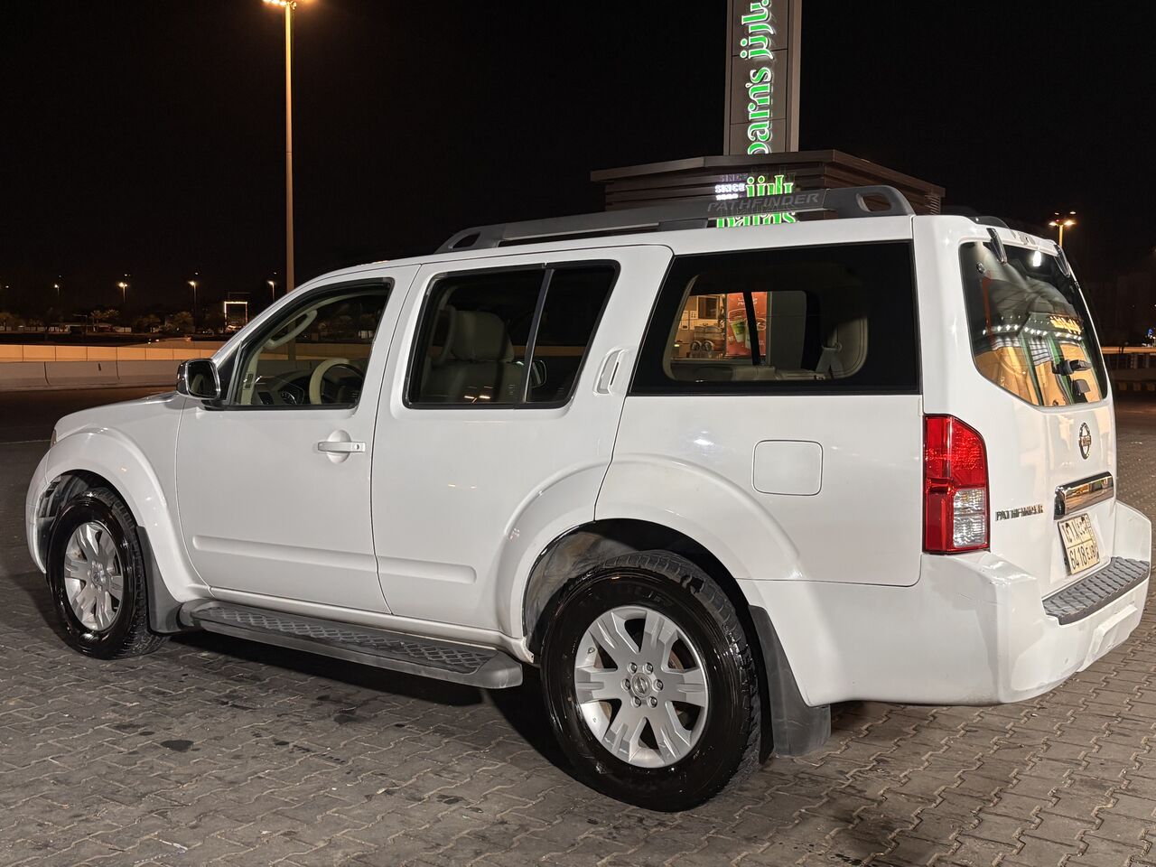 Jeddah, Vehicles, Cars & Trucks , SAR 23000,  Nissan Pathfinder,  2006,  Automatic,  184000 KM,