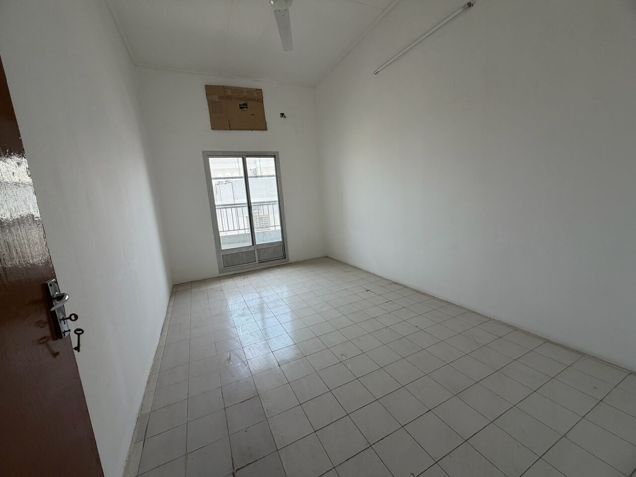 Salmaniya, Apartments, Flats, Houses & Villas, BHD 150/month,  2 BR,  2 Bedroom Flat For Rent Without Ewa
