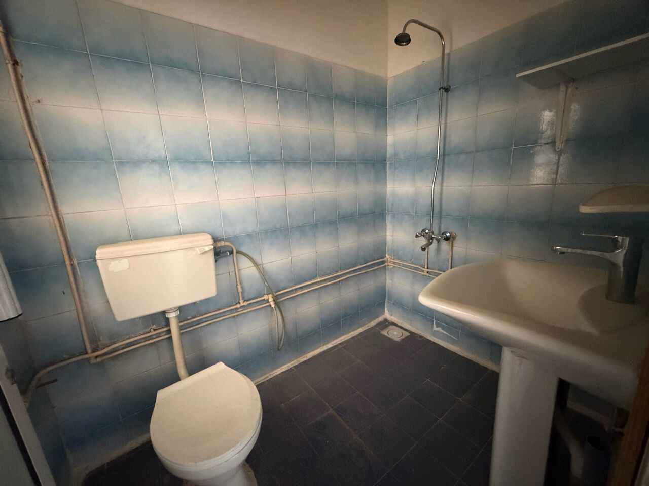 Salmaniya, Apartments, Flats, Houses & Villas, BHD 150/month,  2 BR,  2 Bedroom Flat For Rent Without Ewa