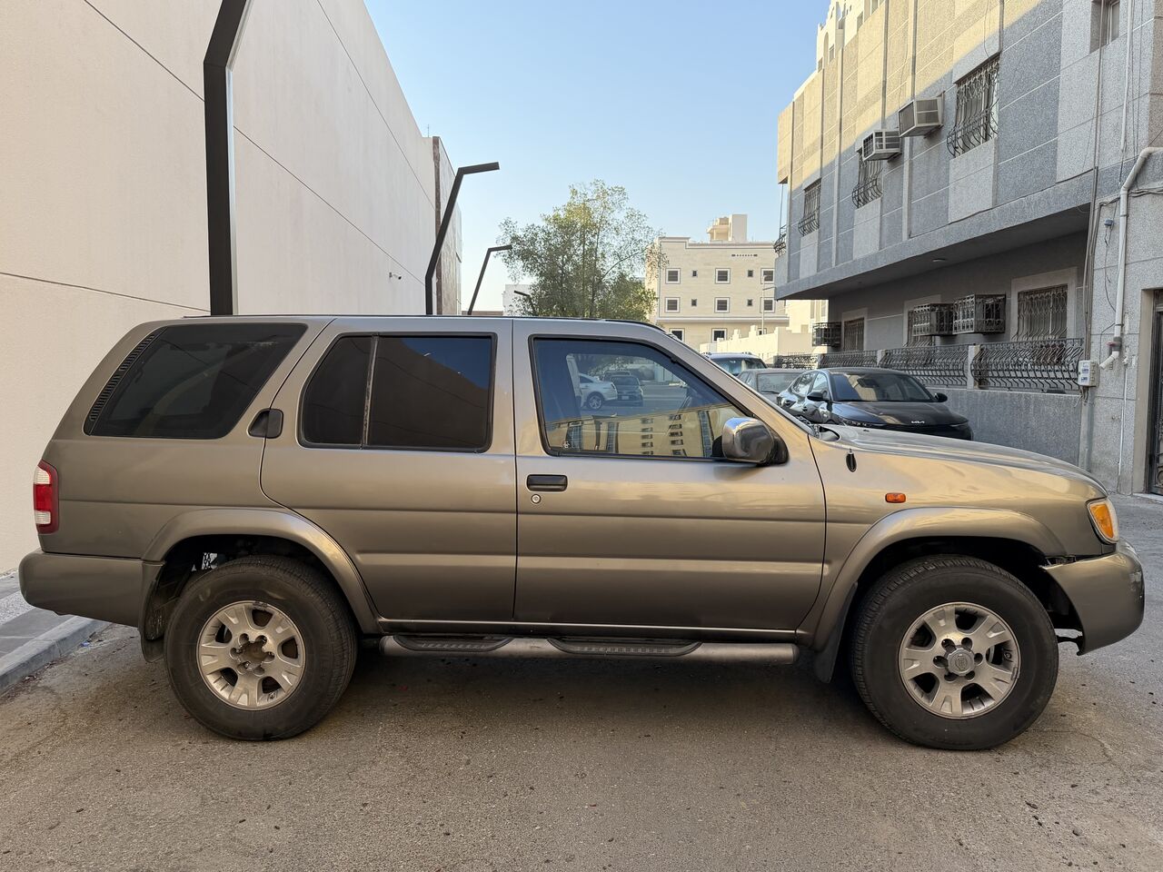 Khobar, Vehicles, Cars & Trucks , SAR 17000,  Nissan Pathfinder,  2001,  Manual,  250000 KM,    For Sale. Perfect Condition