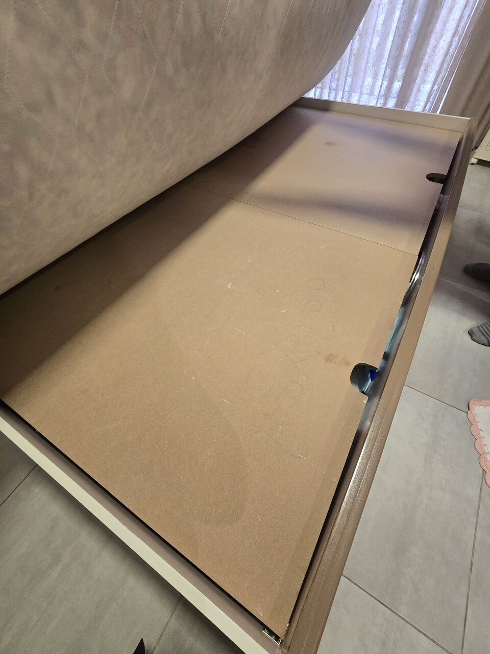 Olaya, Furniture, SAR 1500,  🛏️ King Size Bed (200*200) + Matress FOR SALE (hardly Used Only For 2 Months)