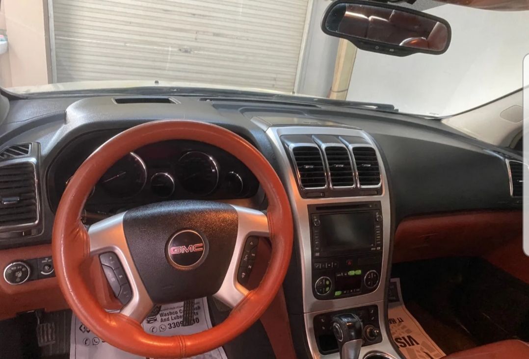 Riffa, Vehicles, Cars & Trucks , BHD 1300,  Gmc Acadia,  2009,  Automatic,  300000 KM,