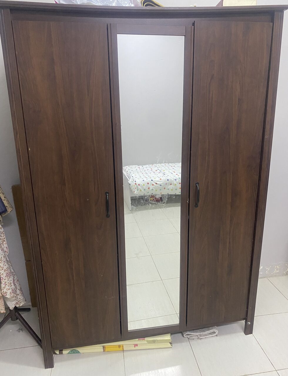 Jubail, Furniture, SAR 600,  Cupboard And Dining Table