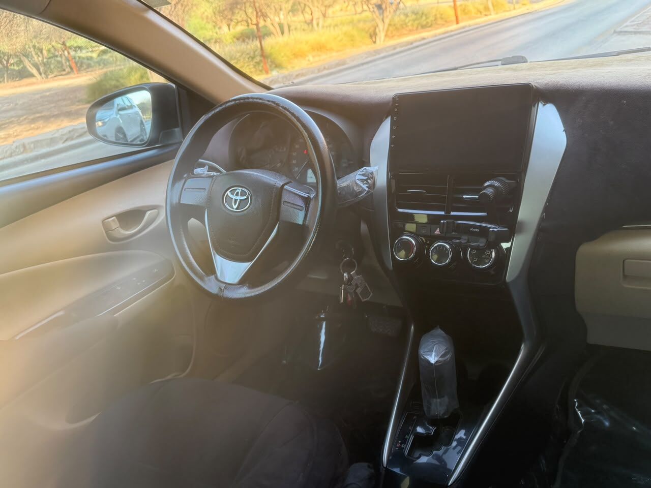 Riyadh, Vehicles, Cars & Trucks , SAR 30000,  Toyota Yaris,  2019,  Automatic,  233 KM,     1.5