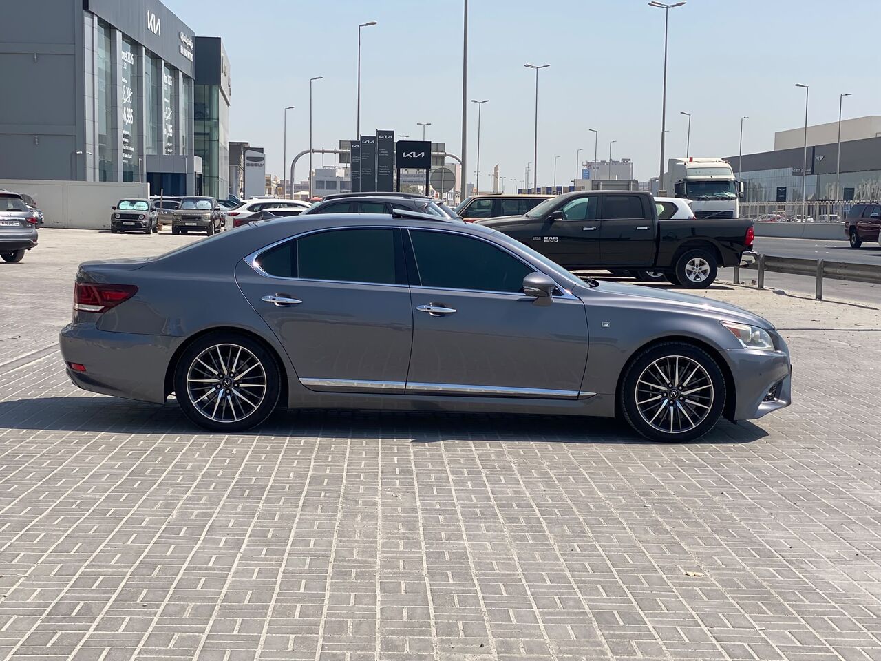 Manama, Vehicles, Cars & Trucks , BHD 5950,  Lexus LS-460,  2013,  Automatic,  210800 KM,   /  (Grey)