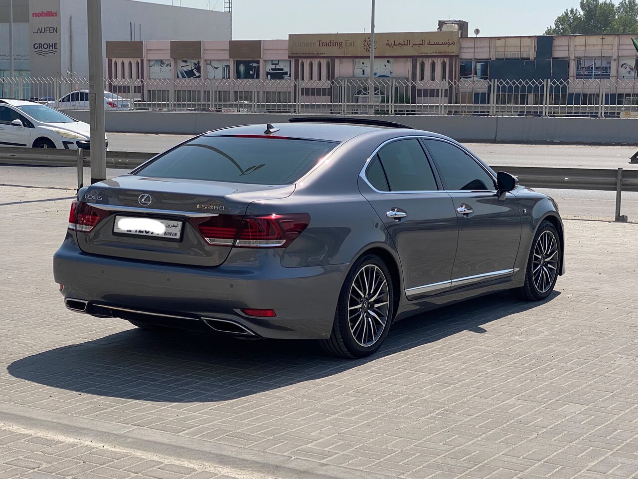 Manama, Vehicles, Cars & Trucks , BHD 5950,  Lexus LS-460,  2013,  Automatic,  210800 KM,   /  (Grey)