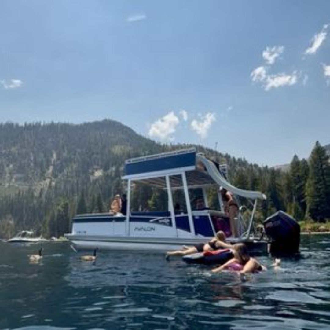 New York, Business, Bareboat Charter In Lake Tahoe