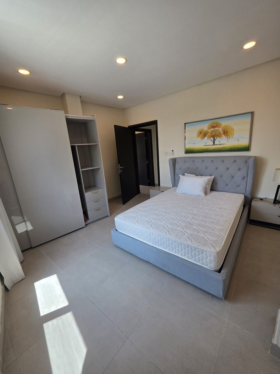 Juffair, Apartments, Flats, Houses & Villas, BHD 330/month,  2 BR,  Flat For Rent In Juffair With EWA