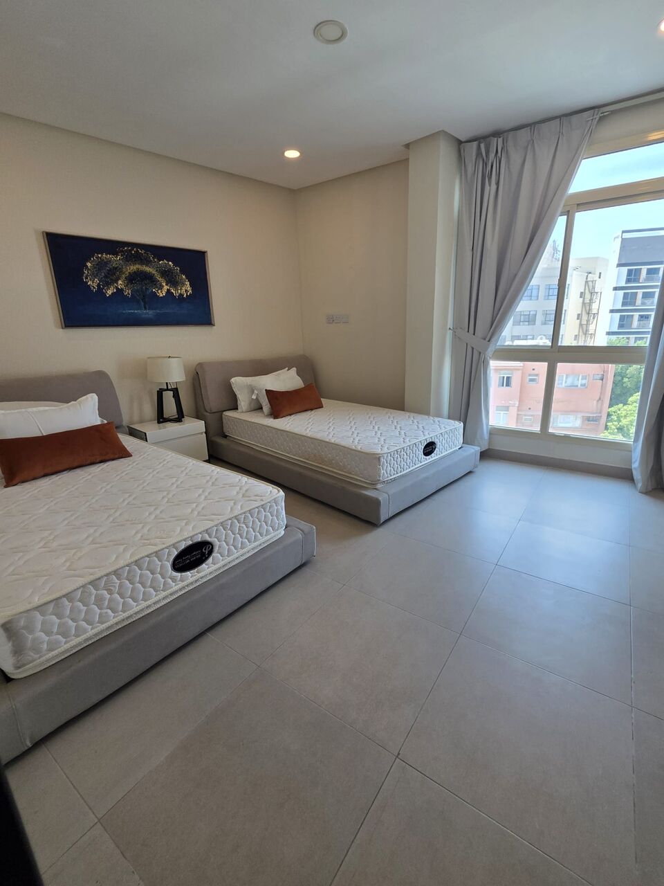 Juffair, Apartments, Flats, Houses & Villas, BHD 330/month,  2 BR,  Flat For Rent In Juffair With EWA