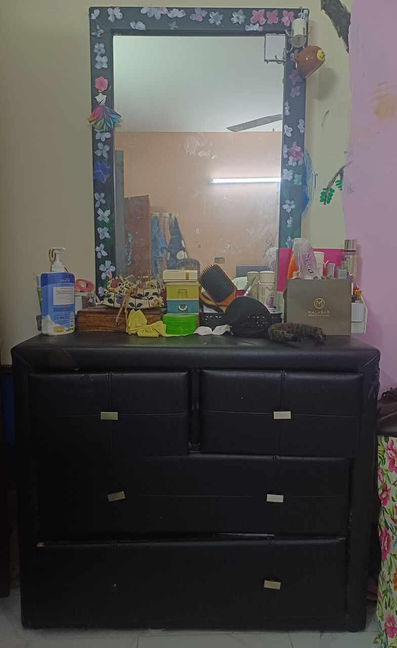 Manama, Appliances, BHD 50,  Bed Room Set 50bd For Sale