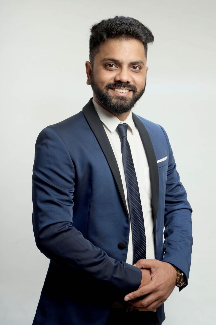 Mumbai, Health, Best Spine Doctor In Borivali West, Mumbai - Dr. Spine Clinic | Dr. Jenil Patel