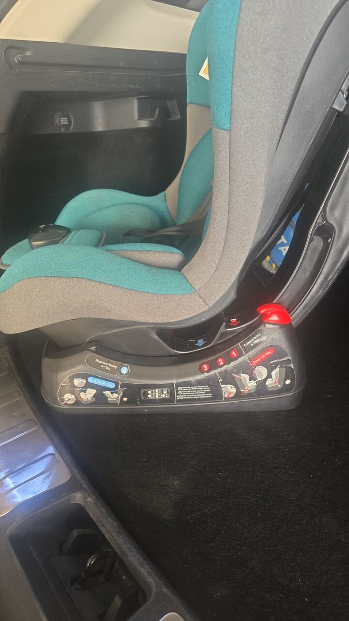 Al Mounsiyah, Baby & Kid Stuff, SAR 200,  Car Seat For Sale
