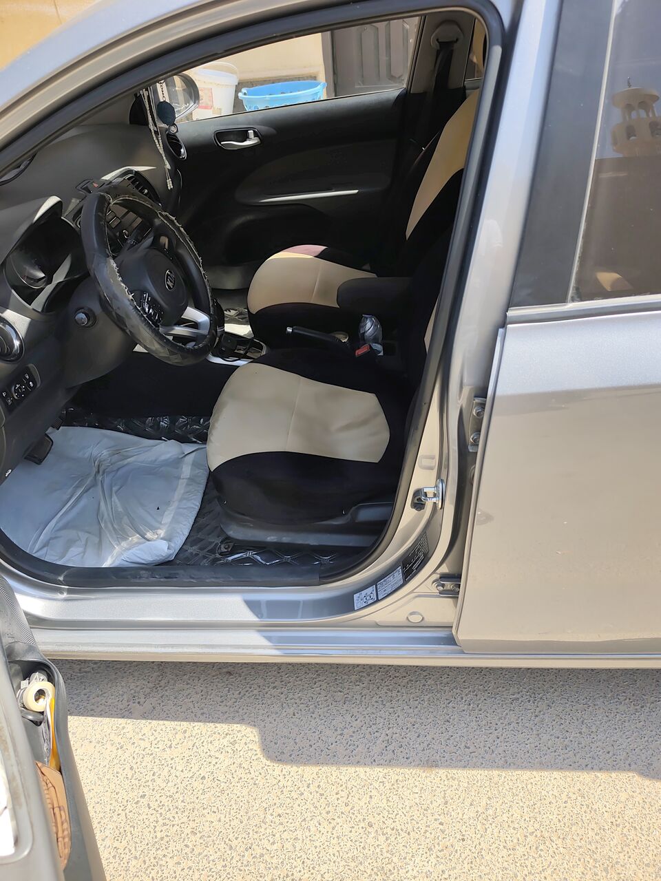 Al Hamra, Job Seekers, Pick Up And Drop Off Service