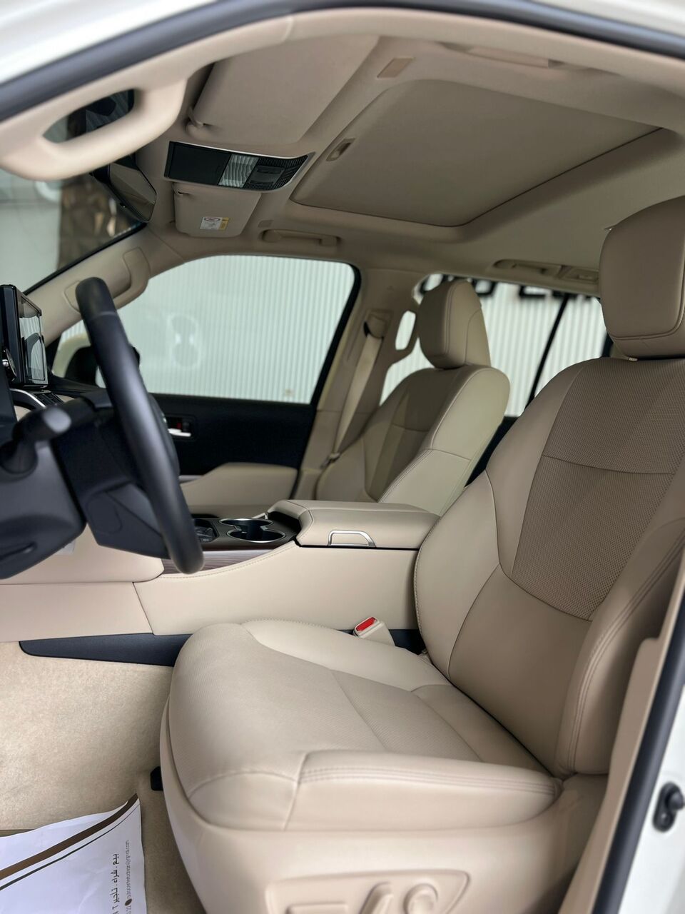 Riffa, Vehicles, Cars & Trucks , BHD 25900,  TOYOTA LAND CRUISER GXR V6 4.0 2025 WHITE,  2025,  Automatic,  18000 KM,