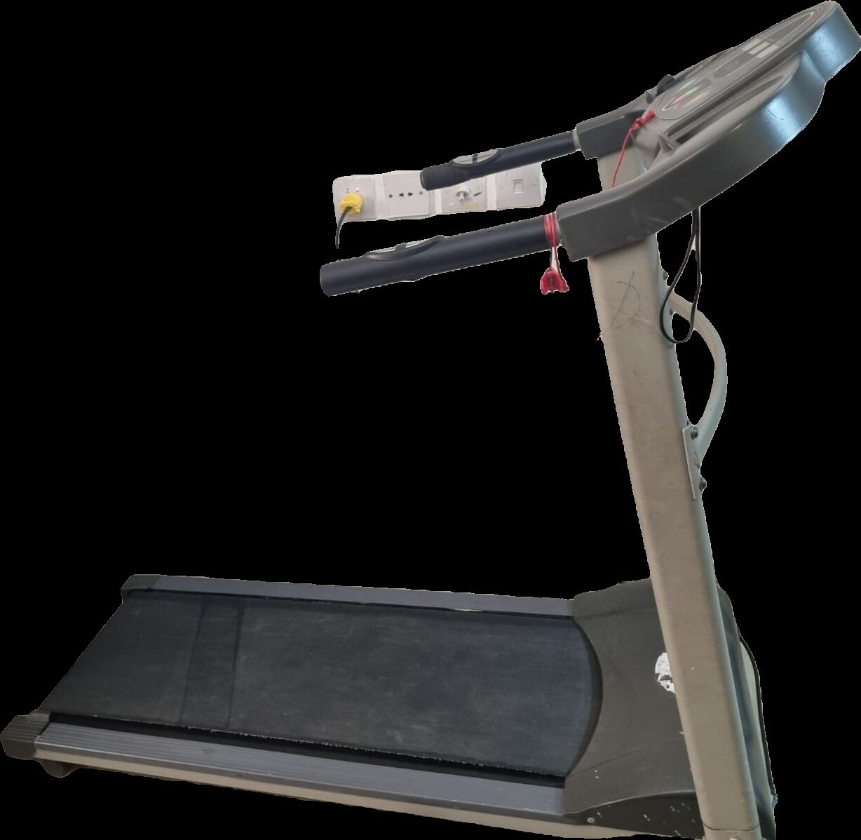 Riyadh, Furniture, SAR 150,  SAAVY Treadmill - Excellent Condition