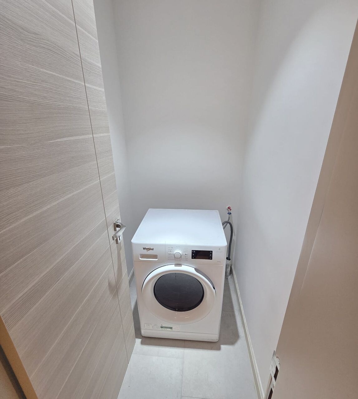 Juffair, Real Estate For Sale, BHD 80,  1 BR,  80 Sq. Meter,  LUXURY APARTMENT FOR SALE