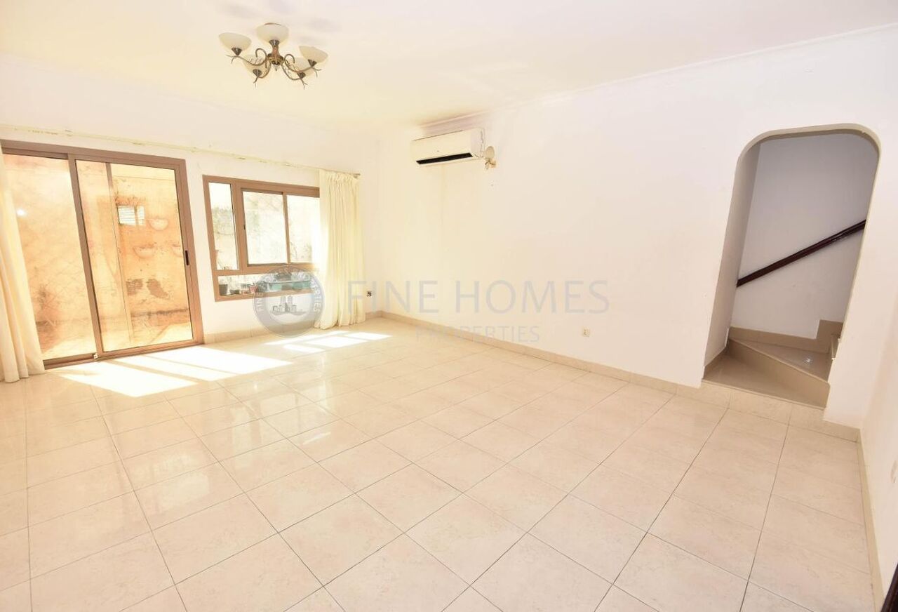 Saar, Villas, BHD 600,  Upgraded Semi Furnished Villa At Saar Area