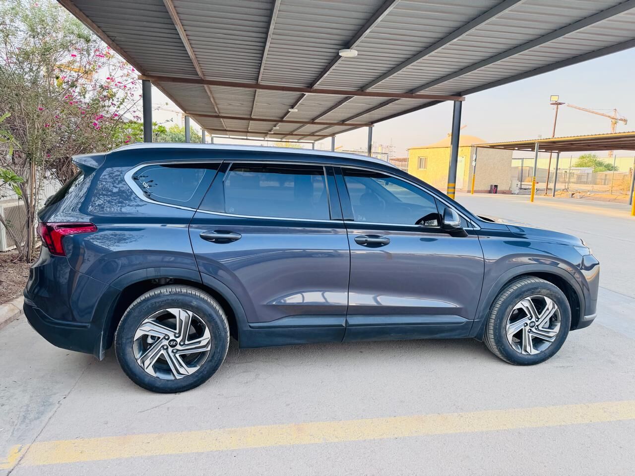 Riyadh, Vehicles, Cars & Trucks , SAR 83000,  Hyundai Santa Fe,  2021,  Automatic,  98700 KM,  SAR 83000, , , , , | 7-Seater | 2.5L | 2WD | Excellen