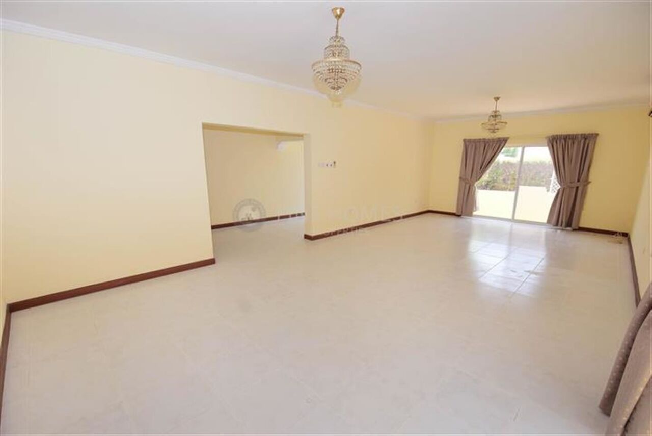 Saar, Villas, BHD 525,  Charming Compound Villa With Garden & Pool