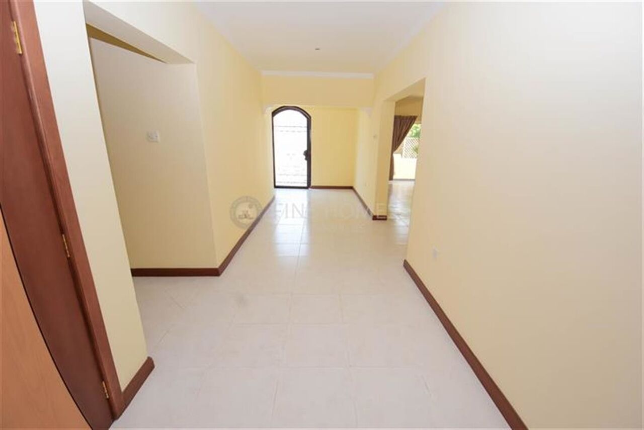 Saar, Villas, BHD 525,  Charming Compound Villa With Garden & Pool