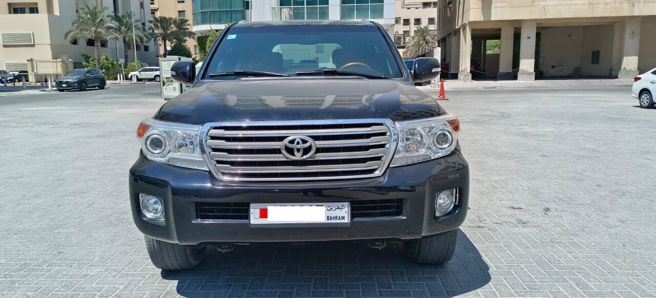 Umm Al Hassam, Vehicles, Cars & Trucks , BHD 8900,  Toyota Landcruiser GXR V8,  2012,  Automatic,  303500 KM,  Excellent Condition - No Work Requied, Expat User, Urgent Sale !