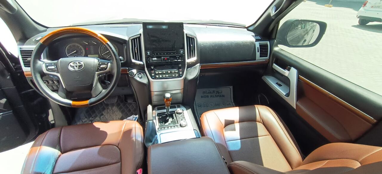 Umm Al Hassam, Vehicles, Cars & Trucks , BHD 8900,  Toyota Landcruiser GXR V8,  2012,  Automatic,  303500 KM,  Excellent Condition - No Work Requied, Expat User, Urgent Sale !