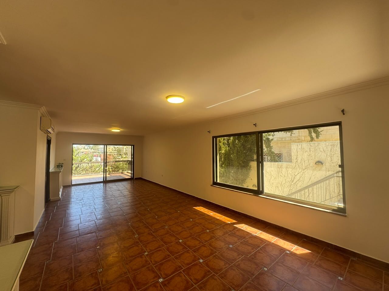 Abdoun, Apartments, Flats, Houses & Villas, JOD 20000/year,  3 BR,  230 Sq. Meter,  Vali For Rent