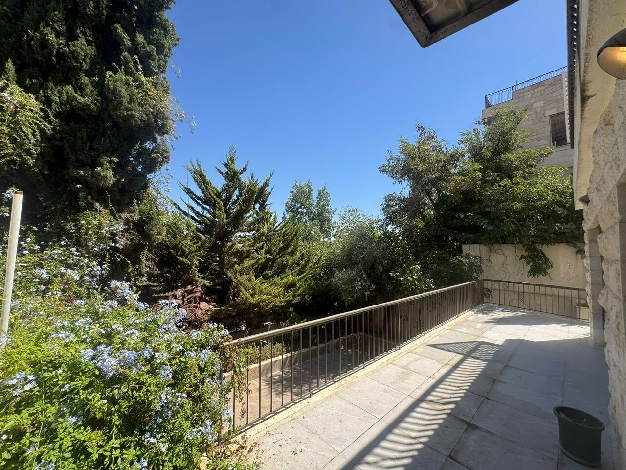 Abdoun, Apartments, Flats, Houses & Villas, JOD 20000/year,  3 BR,  230 Sq. Meter,  Vali For Rent