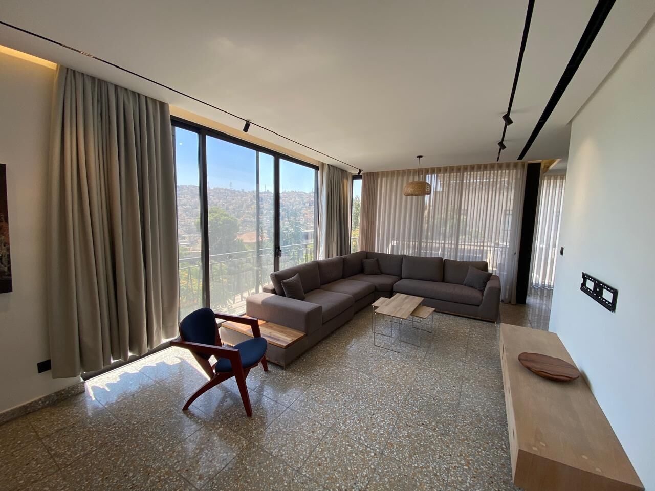 Amman, Apartments, Flats, Houses & Villas, JOD 16500/year,  Furnished,  3 BR,  200 Sq. Meter,  Furnished Apartment For Rent