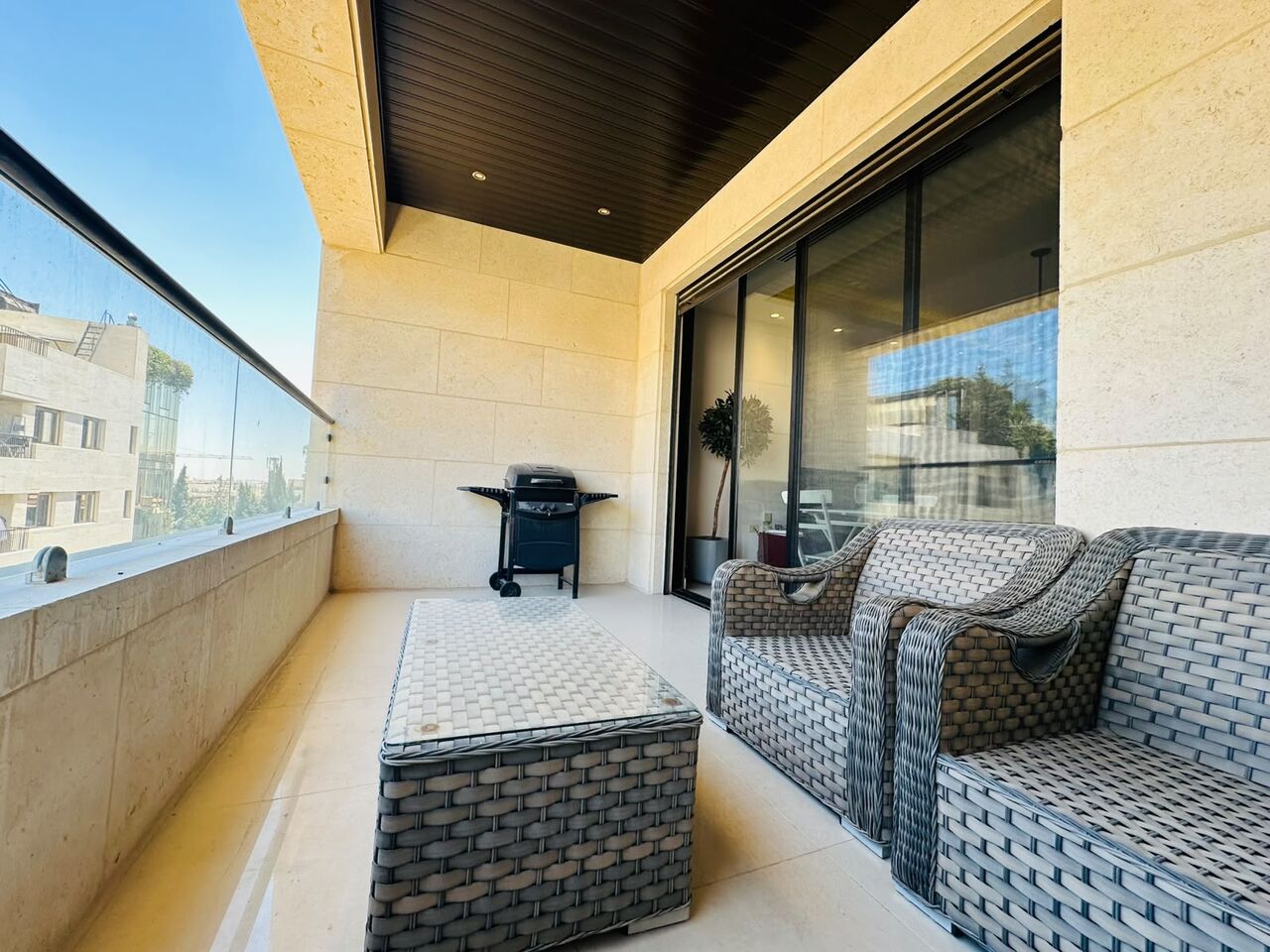 Abdoun, Apartments, Flats, Houses & Villas, JOD 13000/year,  Furnished,  2 BR,  100 Sq. Meter,  Apartments For Rent